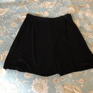 Black skort